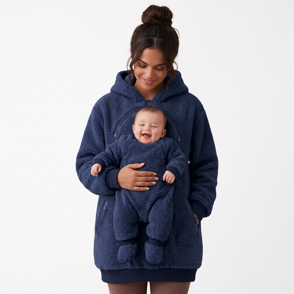 Sudadera Lunubé color Marino con bolsillo para bebé